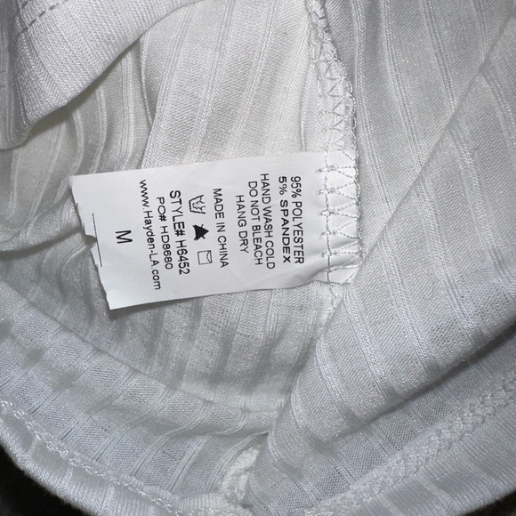 New white medium Carly Jean Los Angeles Zuri ribbed blouse w/ ruffle detail CJLA - Picture 4 of 4